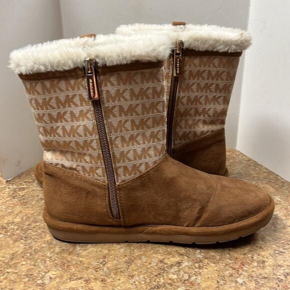 Michael Kors women’s boots - Picture 4 of 9